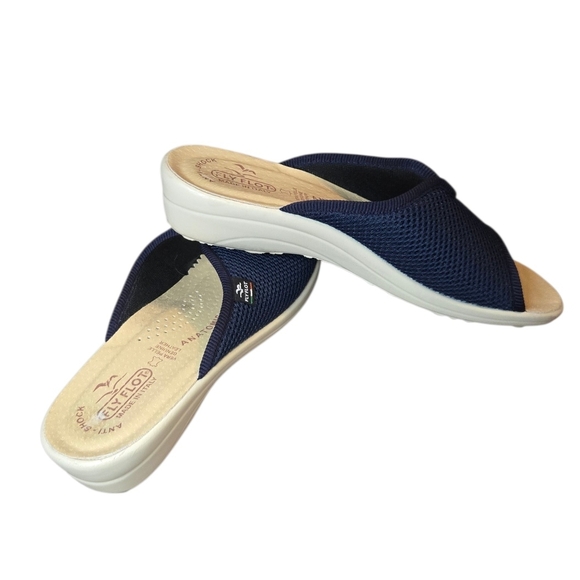 Fly Flot Italian Anatomic Mesh Sandals - Picture 2 of 6